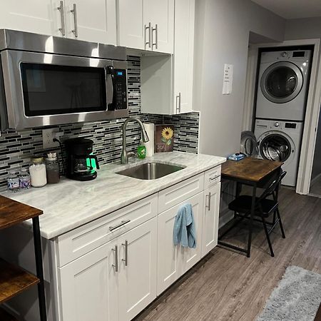 Urban Retreat Basement Studio Only Two Blocks From Metro! Off Street Parking! Washington Buitenkant foto